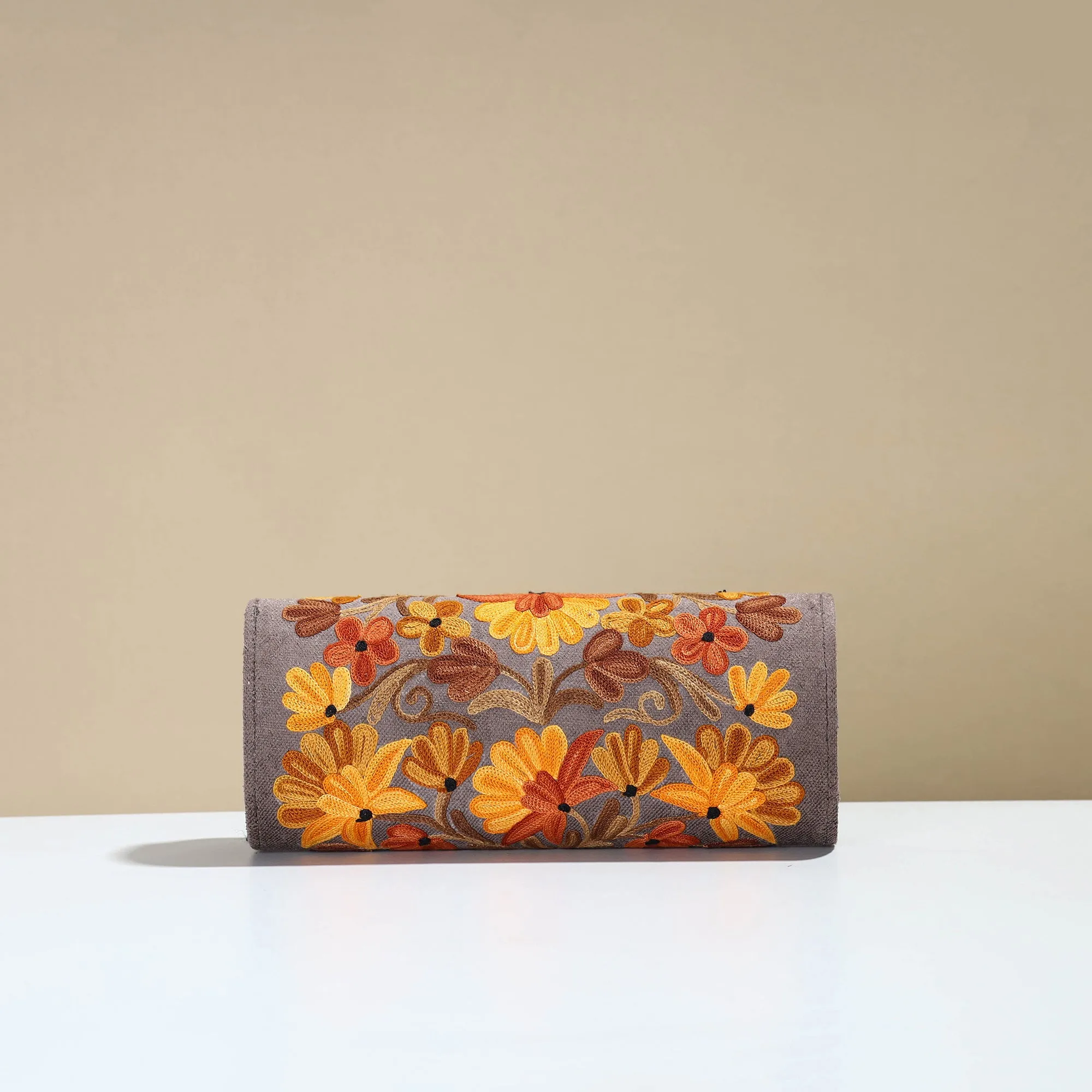 Authentic Kashmiri Crewel Embroidery Velvet Clutch 38