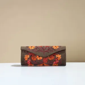 Authentic Kashmiri Crewel Embroidery Velvet Clutch 42