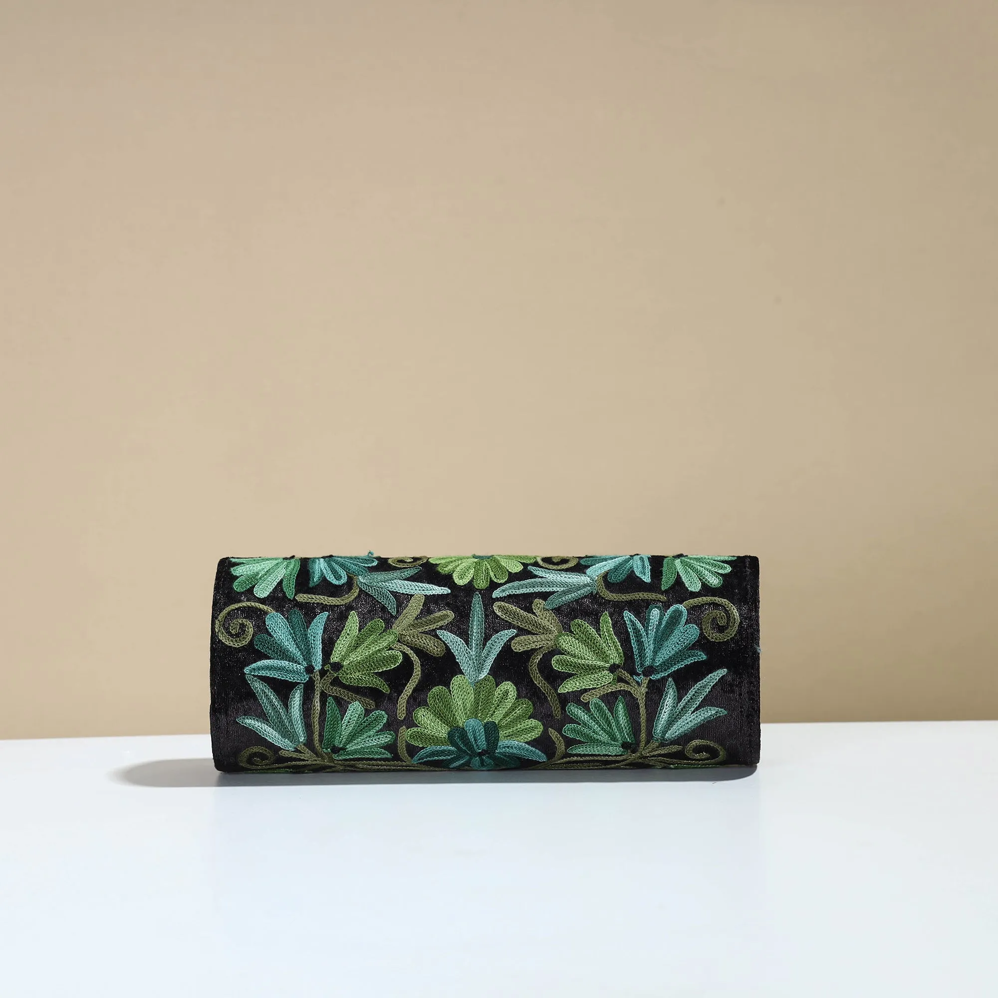 Authentic Kashmiri Crewel Embroidery Velvet Clutch 49