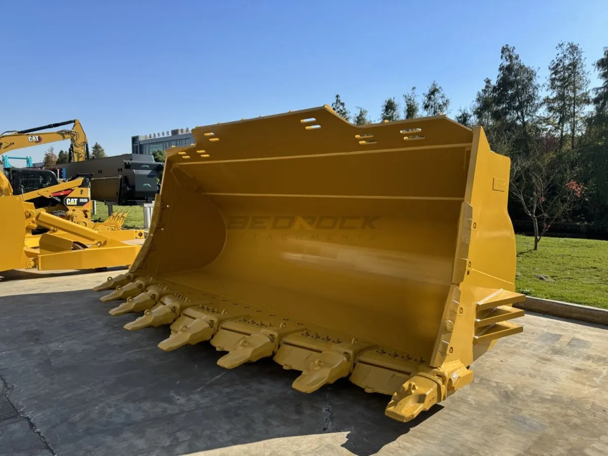 Loader Spade Nose Rock Bucket PIN ON, CAT 992K, 11.5m3, 199in, 5056mm